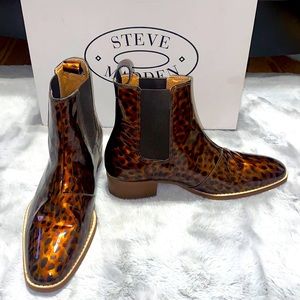 Brand new Steve Madden men’s patten leather boots!
